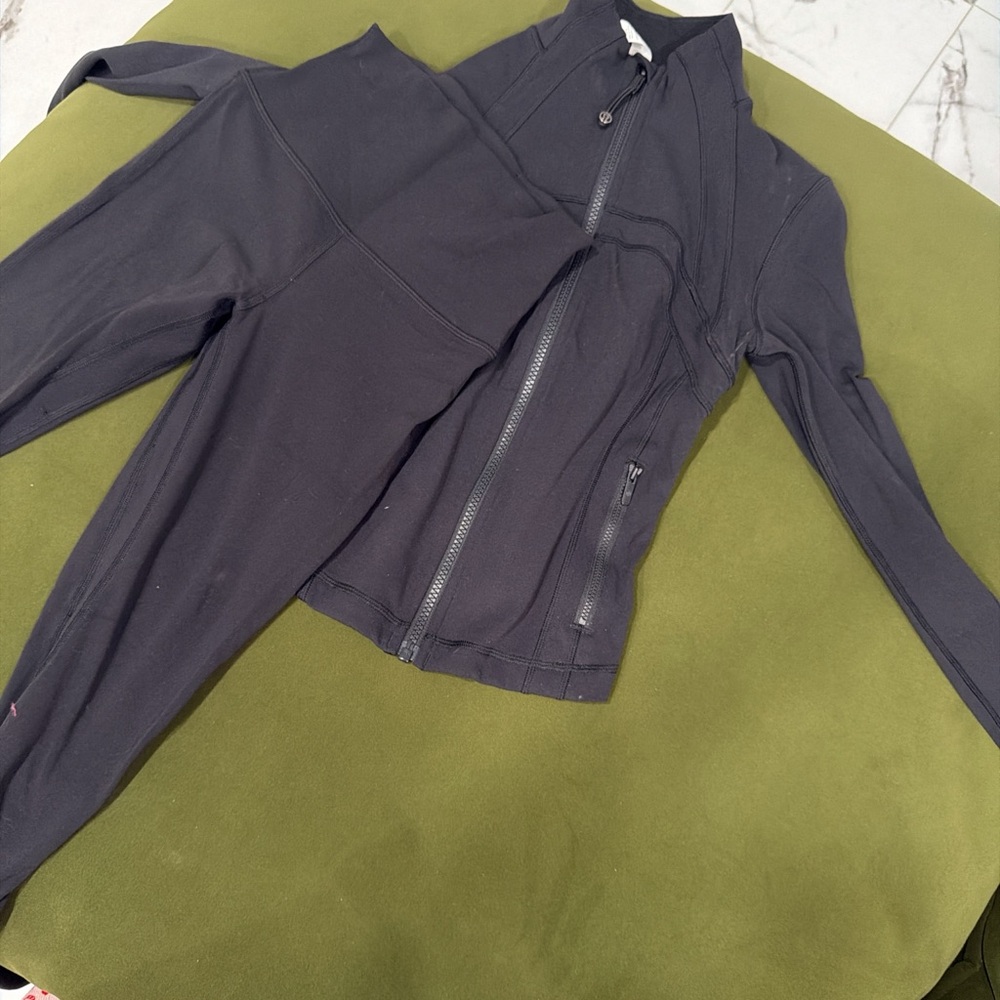 Black Lululemon set